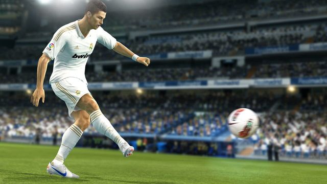 Pro Evolution Soccer 2013 4
